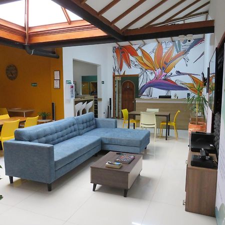 Albore Hostal เปเรย์รา ภายนอก รูปภาพ